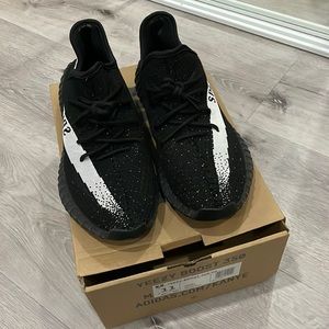 Men’s adidas yeezy 350 boost size 11 black and white